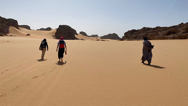 Marche thérapeutique voyage initiatique en Algérie, désert de Tassili